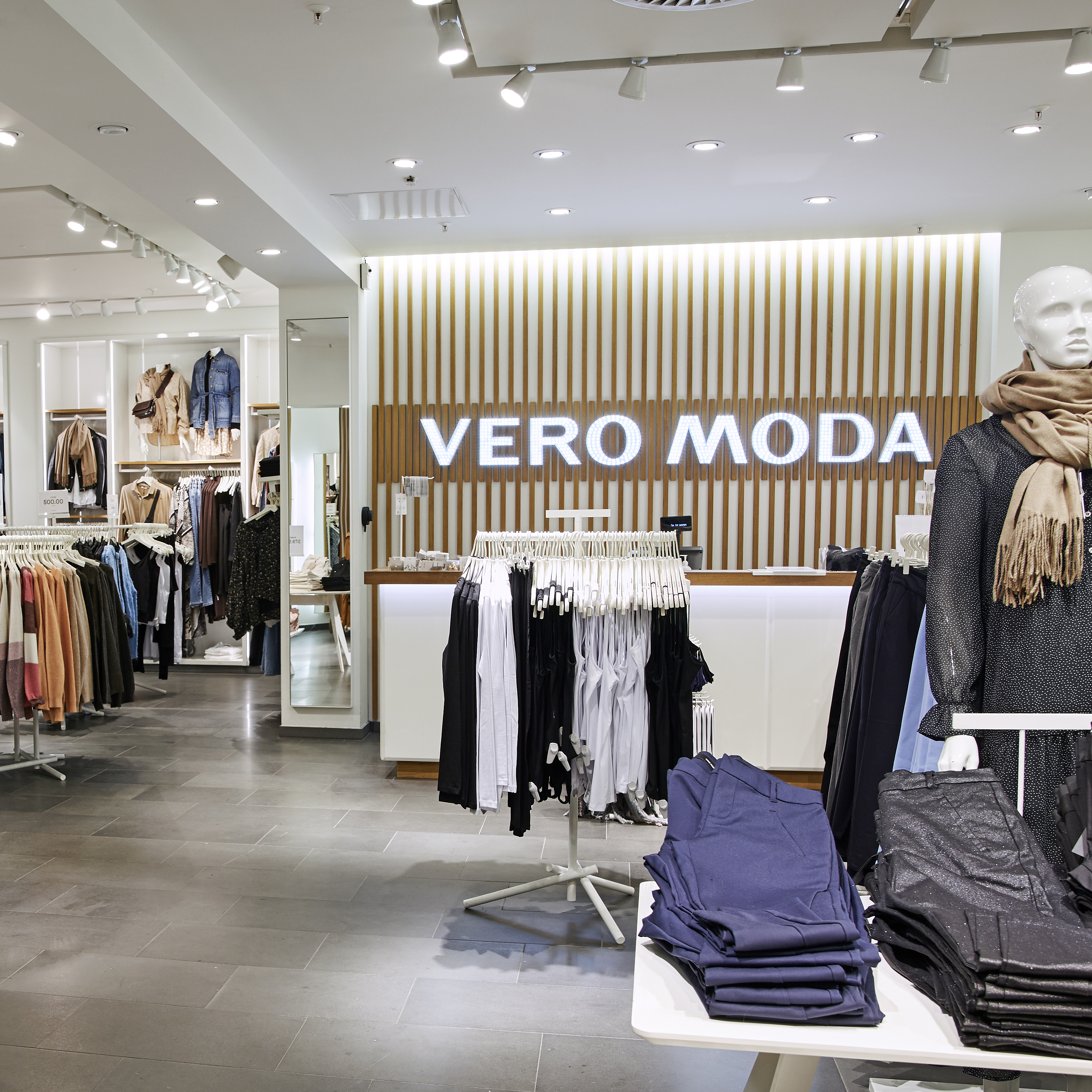 skildring bison enorm Kig forbi Vero Moda | Stilfuldt tøj til kvinder | Storcenter Nord